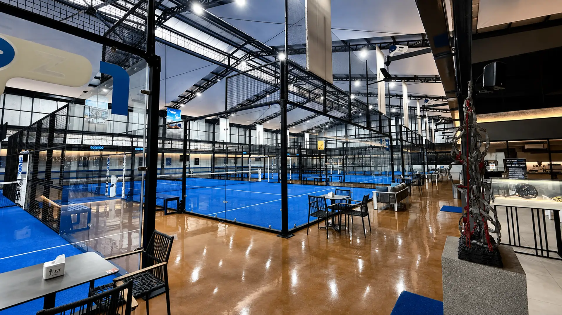 Lapangan padel indoor Padel Zone